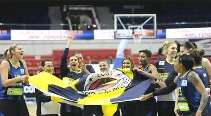 Fenerbahçe açılışı galibiyetle yaptı Fenerbahçe açılışı galibiyetle yaptı