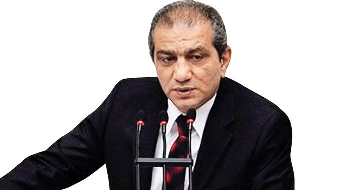 AK Parti'li Zeyid Aslan'a uyarı cezası AK Parti'li Zeyid Aslan'a uyarı cezası