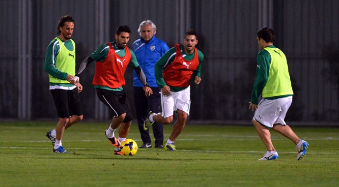 Bursaspor, Kasımpaşa hazırlıklarını sürdürüyor Bursaspor, Kasımpaşa hazırlıklarını sürdürüyor