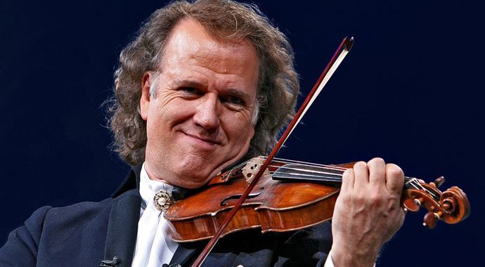 Ünlü Müzisyen Andre Rieu, İstanbul konserine hazırlanıyor Ünlü Müzisyen Andre Rieu, İstanbul konserine hazırlanıyor
