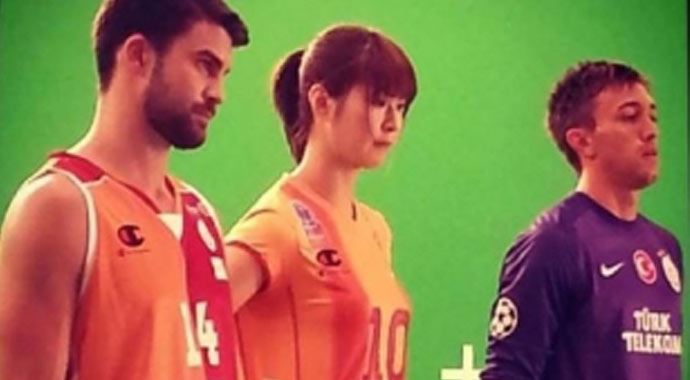 Galatasaray'ın yıldızları film çekti Galatasaray'ın yıldızları film çekti