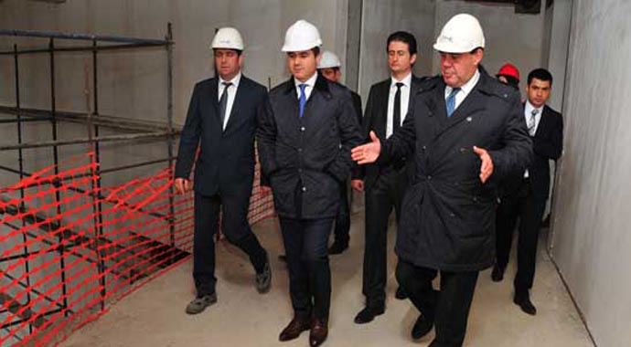 Bakan Suat Kılıç incelemelerde bulundu Bakan Suat Kılıç incelemelerde bulundu