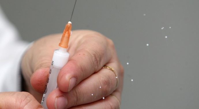 Aşı yaptıran çocuklarda su çiçeği riski yok