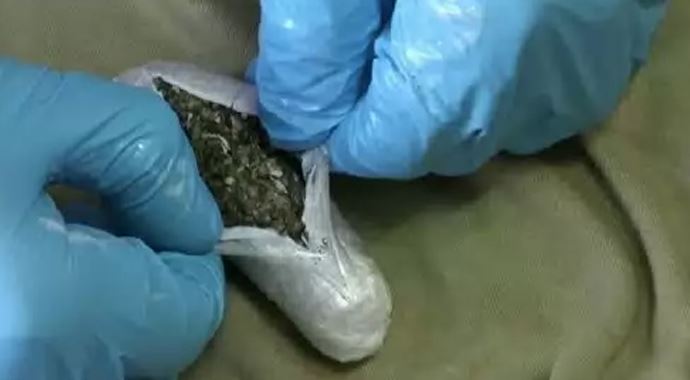 Kargoyla uyuşturucu gönderen çocuk yakalandı