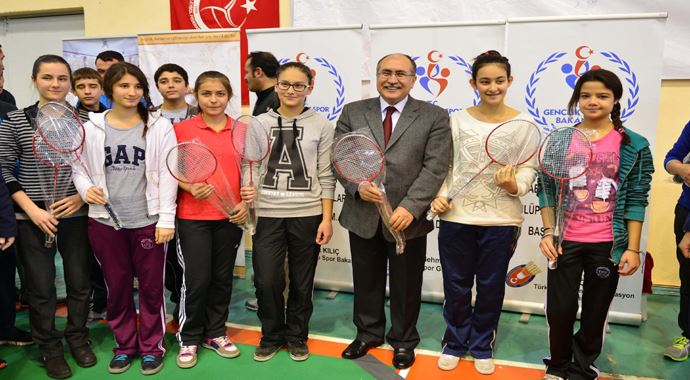 19 Yaş Altı Badminton Balkan Şampiyonası sürüyor 19 Yaş Altı Badminton Balkan Şampiyonası sürüyor