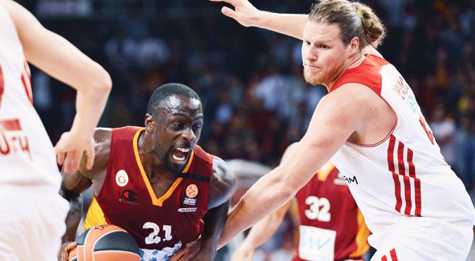 Sakat Aslan'a B.Münih morali, 84-74 Sakat Aslan'a B.Münih morali, 84-74