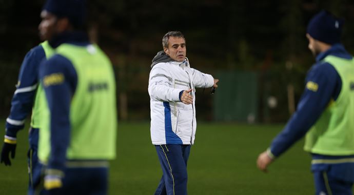 Fenerbahçe'de MP. Antalyaspor mesaisi sürüyor Fenerbahçe'de MP. Antalyaspor mesaisi sürüyor