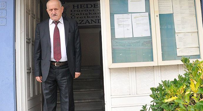 Belediye başkanının makam aracına haciz Belediye başkanının makam aracına haciz