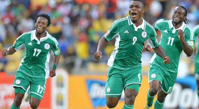 Emenike, Dünya Kupası için bileti kaptı Emenike, Dünya Kupası için bileti kaptı