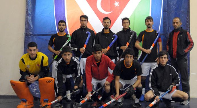 Salon Hokeyi Süper Ligi 1. Etabı 2. gününde devam ediyor