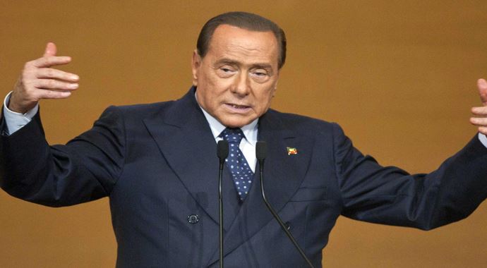 Berlusconi'nin partisinin ismi değişti Berlusconi'nin partisinin ismi değişti