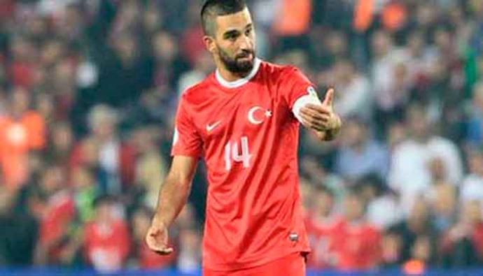 Arda Turan 'bilinmeyenleri' anlattı Arda Turan 'bilinmeyenleri' anlattı