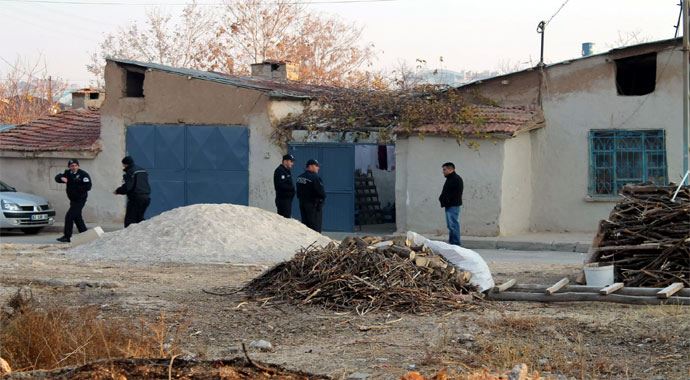 Konya'da dünürlerin kavgası kanlı bitti Konya'da dünürlerin kavgası kanlı bitti