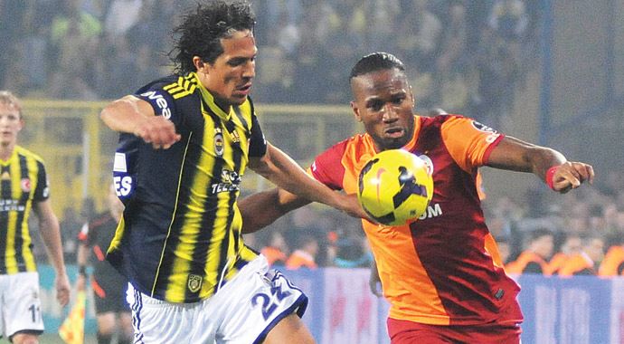 Alves sözünü tuttu, İbrahimoviç'e adım attırmadı Alves sözünü tuttu, İbrahimoviç'e adım attırmadı