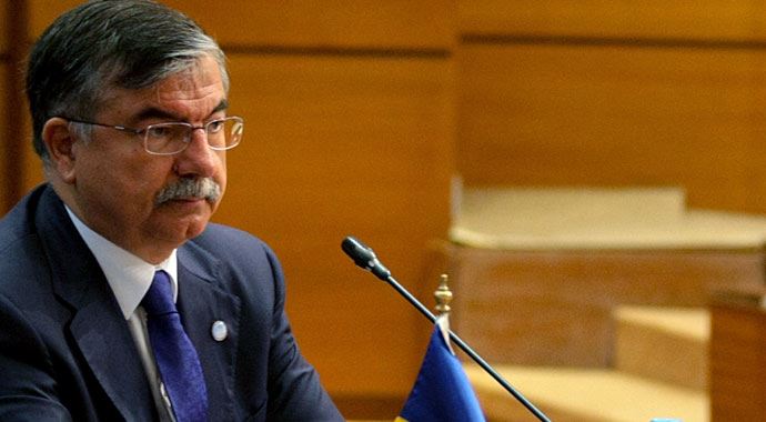 Savunma Bakanı Yılmaz'dan 'askerlik süresi' açıklaması Savunma Bakanı Yılmaz'dan 'askerlik süresi' açıklaması