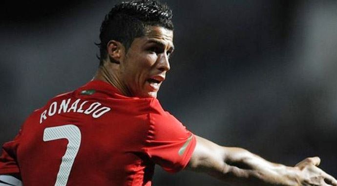 Beşiktaşlı Almeida&#039;dan, Ronaldo&#039;ya destek