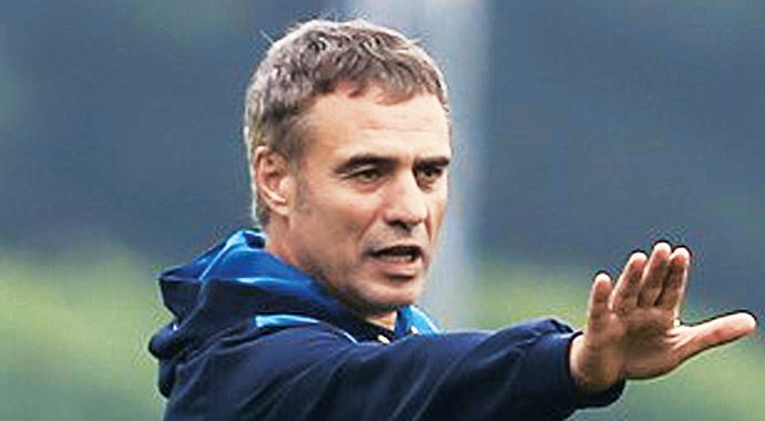 Ersun Yanal, 'Şampiyonluğa odaklandım' Ersun Yanal, 'Şampiyonluğa odaklandım'