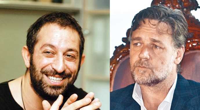 Russell Crowe'dan Cem Yılmaz'a 'Elmaları beğendin mi' Russell Crowe'dan Cem Yılmaz'a 'Elmaları beğendin mi'