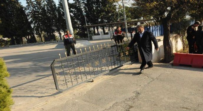 Mehmet Öcalan'dan Diyarbakır sitemi Mehmet Öcalan'dan Diyarbakır sitemi
