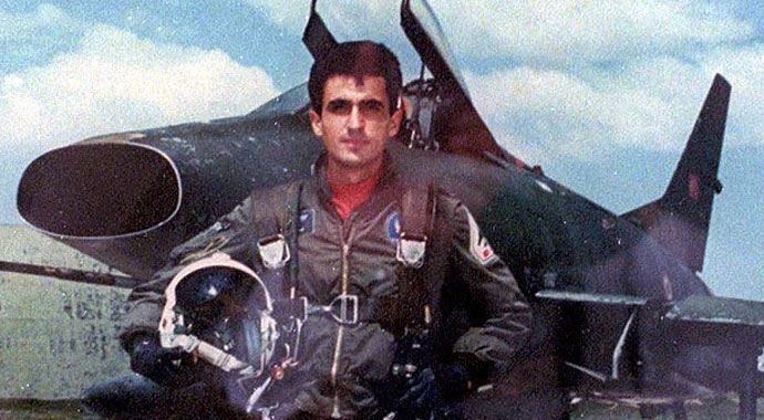 Şehit pilot Nail Erdoğan'ın ailesinden Yunanistan'a suç duyurusu Şehit pilot Nail Erdoğan'ın ailesinden Yunanistan'a suç duyurusu
