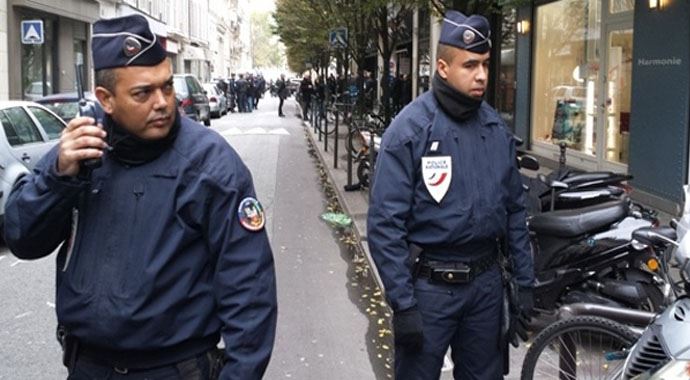 Paris&#039;te silah sesleri, 1 günde 2 ayrı saldırı