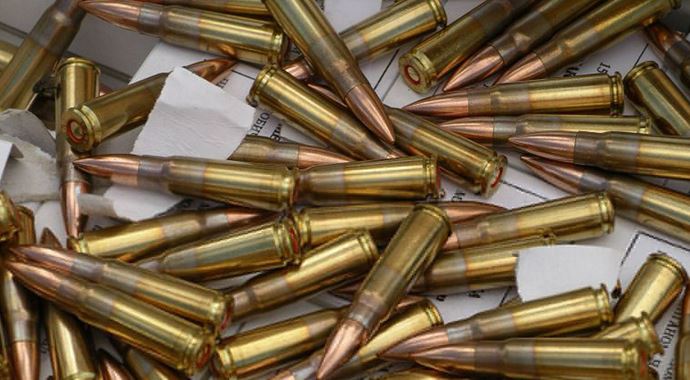 Sınırda tüfek ve el bombası bulundu Sınırda tüfek ve el bombası bulundu