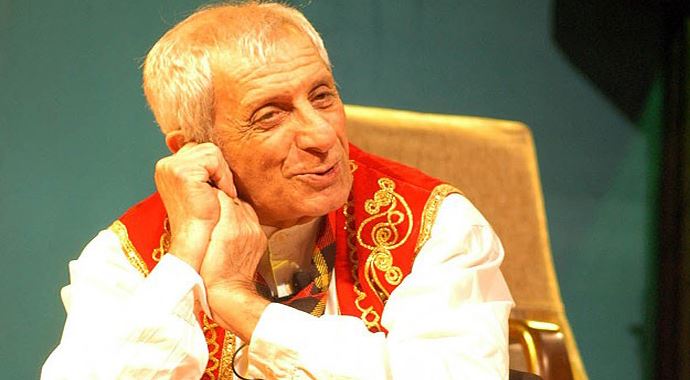 Nejat Uygur, tedavi gördüğü hastanede vefat etti - 18 Kasım 2013 Nejat Uygur, tedavi gördüğü hastanede vefat etti - 18 Kasım 2013