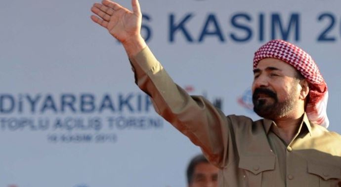 Ahmet Davutoğlu 'Ne zaman isterse vatandaşlığını alabilir' Ahmet Davutoğlu 'Ne zaman isterse vatandaşlığını alabilir'