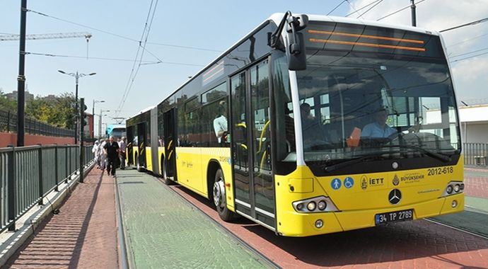 Görme engelliler, otobüslerini anonsla seçecek