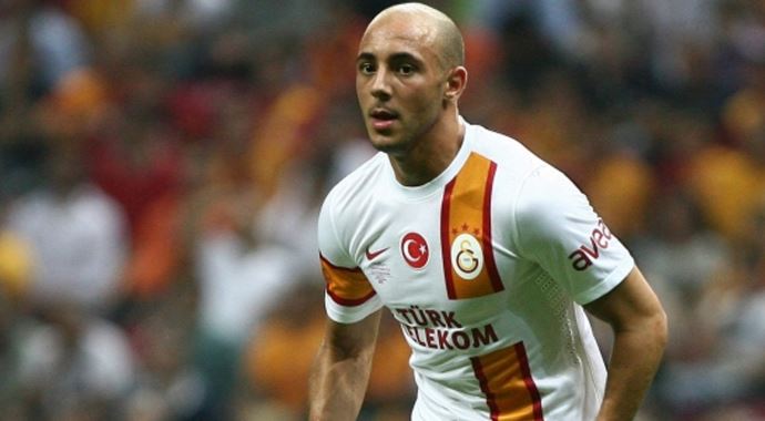 İngilizler&#039;in Amrabat ısrarı