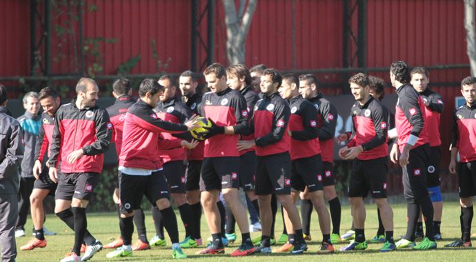 Gençlerbirliği  Kayseri Erciyesspor&#039;a hazırlanıyor