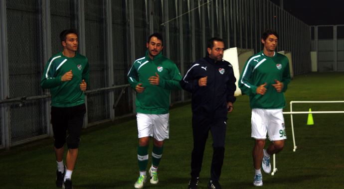 Bursaspor, Kasımpaşaspor maçına hazırlanıyor Bursaspor, Kasımpaşaspor maçına hazırlanıyor