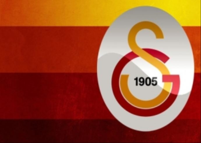 Galatasaraylı yöneticiden maç sonu 'yabancı' isyanı Galatasaraylı yöneticiden maç sonu 'yabancı' isyanı