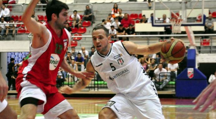 Karşıyaka Beşiktaş'a geçit vermedi!