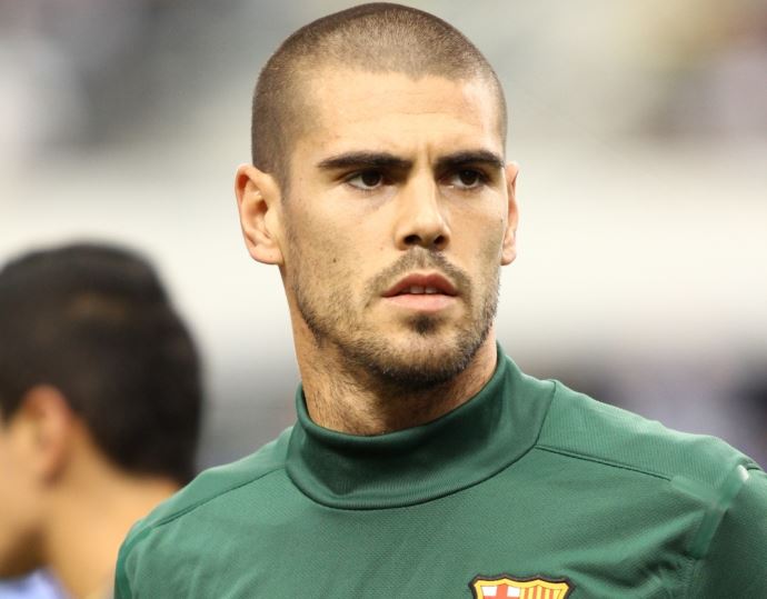 Barcelona&#039;nın kalecesi Valdes sakatlandı