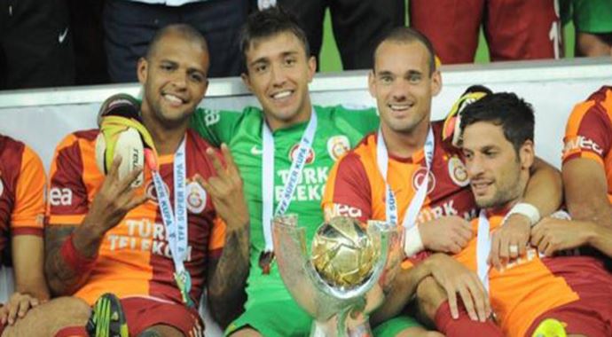 Muslera ve Sneijder'in daha zamanı var Muslera ve Sneijder'in daha zamanı var