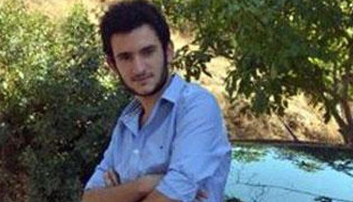 Annesine sinirlenip cam kıran gencin boğazına cam saplandı Annesine sinirlenip cam kıran gencin boğazına cam saplandı