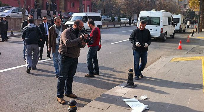 Başbakanlık yakınında &#039;canlı bomba&#039; paniği, işte son durum