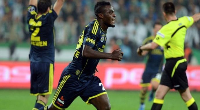 FIFA'dan Emenike'ye övgü FIFA'dan Emenike'ye övgü