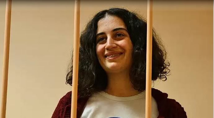 Greenpeace üyesi Gizem Akhan kimdir Greenpeace üyesi Gizem Akhan kimdir