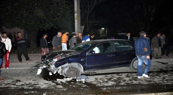 Nişan dönüşü feci kaza