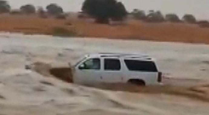 Suudi Arabistan&#039;da sel, 11 ölü