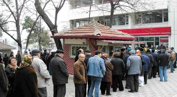 Bakan Yazıcı'ndan emekliye zam müjdesi