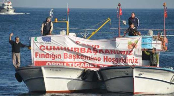 Cumhurbaşkanı Gül'e balıkçı sürprizi Cumhurbaşkanı Gül'e balıkçı sürprizi