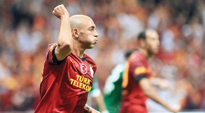 Amrabat ve Riera'ya teklif yağıyor Amrabat ve Riera'ya teklif yağıyor