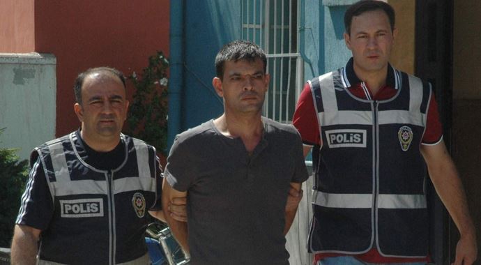 Profesörü bıçaklayan öğrenciye 13 yıl hapis Profesörü bıçaklayan öğrenciye 13 yıl hapis