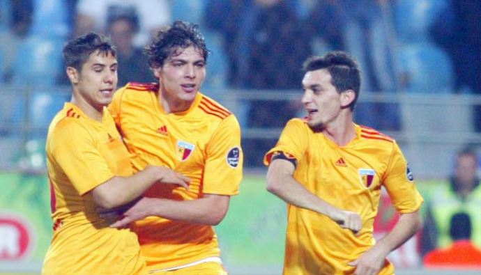 Kayserispor, Rizespor&#039;dan 3 puanı kaptı