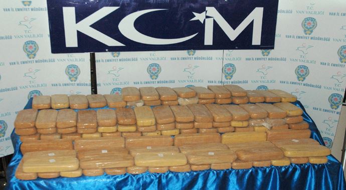 Van'da 87 kilo eroin ele geçirildi Van'da 87 kilo eroin ele geçirildi