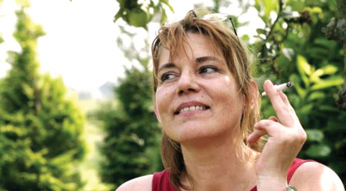 Sigara 10 metreyi zehirliyor Sigara 10 metreyi zehirliyor