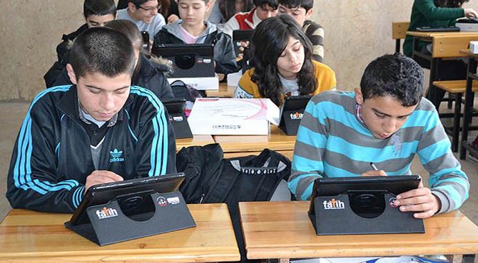 Gelecek yıl 1 milyon 250 bin tablet bilgisayar dağıtılacak